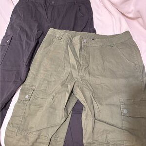G.I.L.I. Olive Green & Black Button-Front Cargo Detail